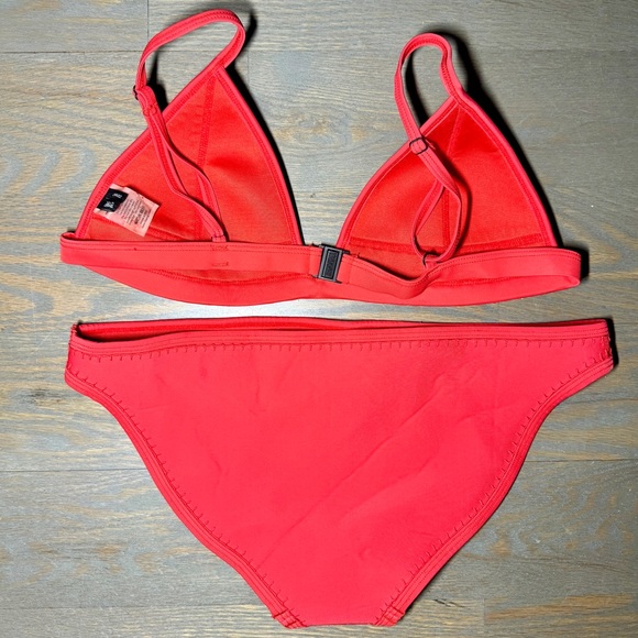 Triangl Crochet Neoprene Bikini Set in Red. - Picture 2 of 5